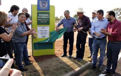 Pavimentação de acesso ao Parque Industrial e ciclovia são entregues em TL