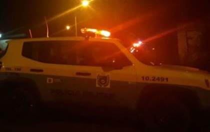 Briga de casal termina em agressões, ameaças e homem preso em flagrante