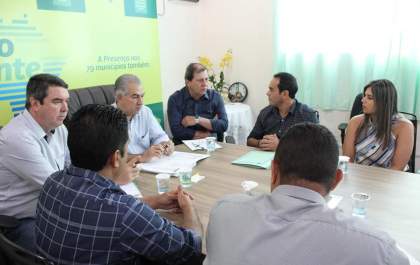 Em encontro de gestores da região Costa Leste de MS, prefeito de Selvíria faz solicitações ao governador Reinaldo Azambuja