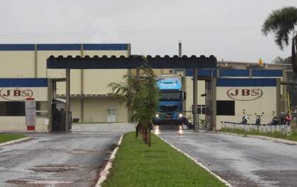 JBS: Friboi vai paralisar 11 frigoríficos de bovinos até janeiro