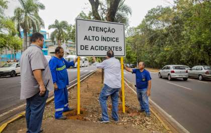 Líder em acidentes no ano, Pompeu recebe placas de alerta