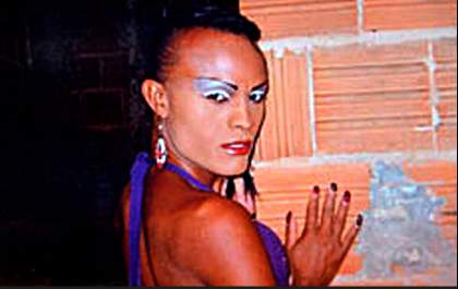Homem preso em Andradina pega quase 20 anos por matar travesti surda muda