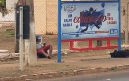 Homem é filmado se masturbando atrás de ponto de ônibus em Três Lagoas
