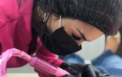 Outubro Rosa: projetos gratuitos fazem reconstituição em mulheres