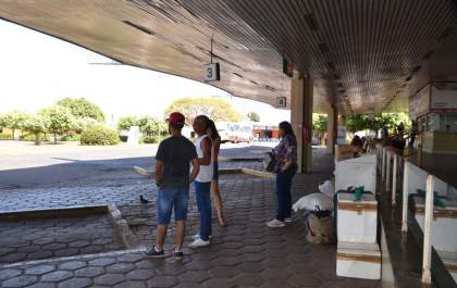 Passageiros e moradores próximos da rodoviária convivem com o medo de marginais