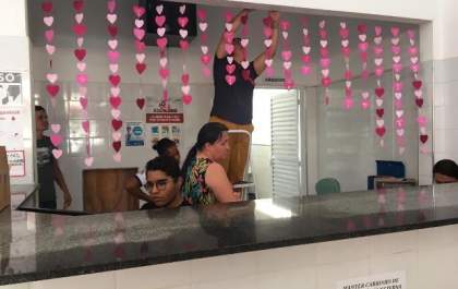 Outubro Rosa: prefeituras da região focam em palestras