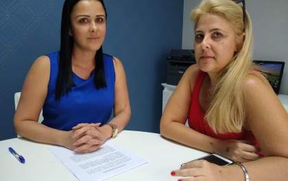 Empresária tem bolsa furtada em voo para Miami e vai acionar empresa aérea