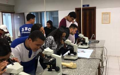 Alunos de Escolas de Andradina e Região Visitam a FEA