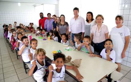 Alunos de Andradina tem alimentação especial na semana do Dia das Crianças