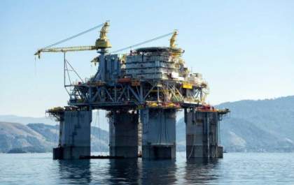 Deputados aprovam PL que define distribuição de recursos de megaleilão de petróleo