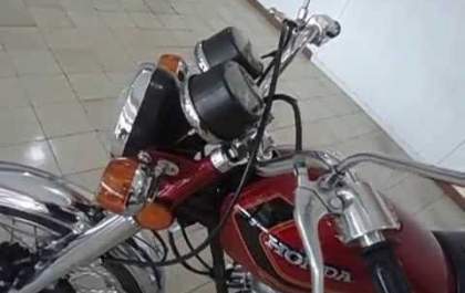Adolescente de 15 anos é detido com moto furtada