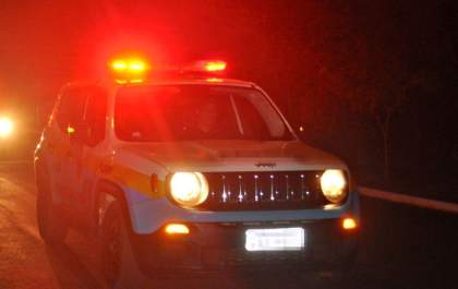 Ladrão tenta furtar comércio, se assusta com morador e abandona bicicleta
