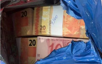 Homem é preso tentando enviar R$ 20 mil em notas falsas por transportadora