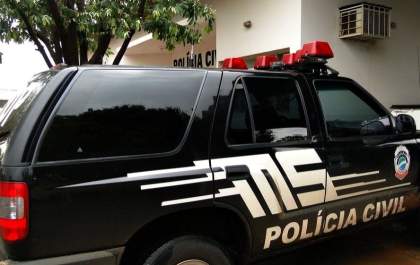 Idoso tem carro roubado na frente de sua casa no Parque São Carlos