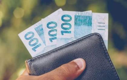 Calendário para saques de até R$ 500 do FGTS foi antecipado