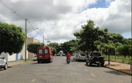 Dono de restaurante na Clodoaldo Garcia é alvejado por disparos de arma de fogo