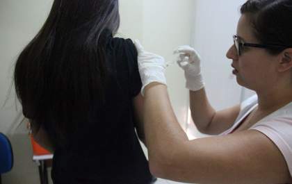 Nova etapa de vacinação contra sarampo foca em jovens de 20 a 29 anos em Andradina