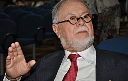 Dercir Pedro de Oliveira: comunicador, carismático e educador