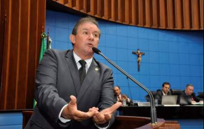 Eduardo Rocha se levanta contra proposta de taxação para energia solar<br>