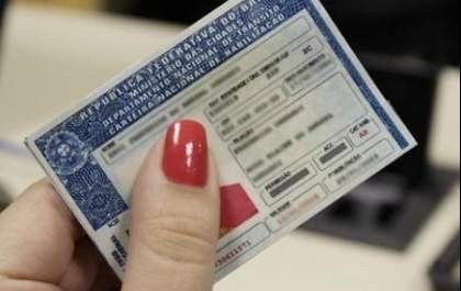 Projeto que prevê CNH gratuita para pessoas de baixa renda