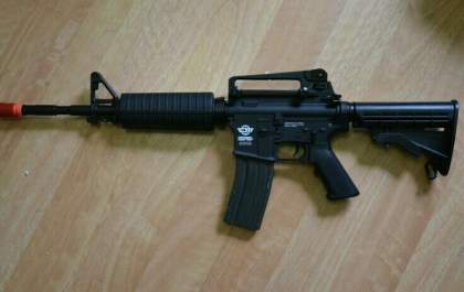 Réplicas de armas viram alvos de bandidos