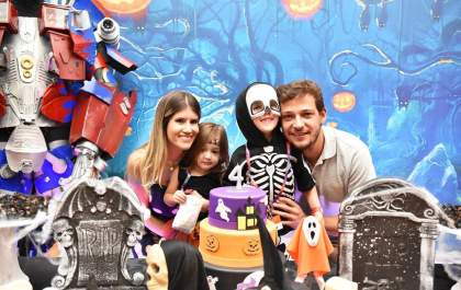 Festando no Halloween