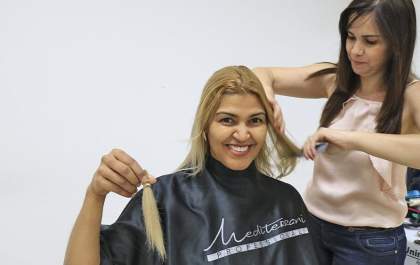 Doação de cabelo encerra as ações do Outubro Rosa na Unimed Araçatuba
