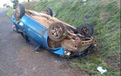 Motorista sem habilitação capota carro e bebê de 1 ano morre