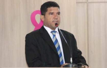 Vereador de Água Clara diz ter sido atingido por raio durante tempestade na noite de domingo