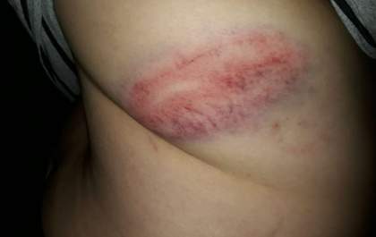 Homem vai preso por bater na mulher com vara de bambu