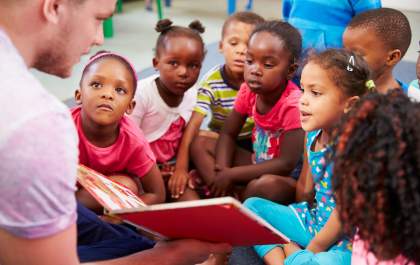 Twitter e Unesco lançam guia sobre alfabetização midiática para educadores