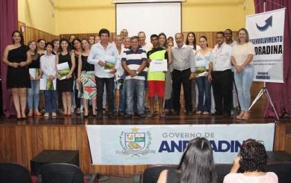 Governo de Andradina forma mais 3 turmas em cursos de capacitação profissional