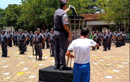 CPI-10 faz solenidade em comemoração ao Dia da Bandeira
