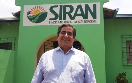 Siran reelege presidente