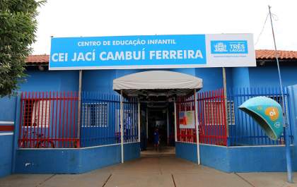 Prefeito Ângelo Guerreiro assina ordem de serviço de readequação do CEI Jaci Cambuí