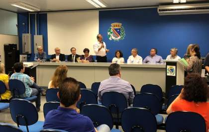 Universidades vão oferecer estagiários para os serviços municipais de Saúde