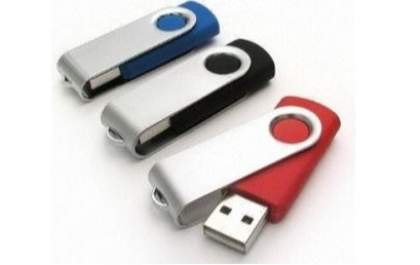 Músico é condenado e preso por vender pen drive de músicas