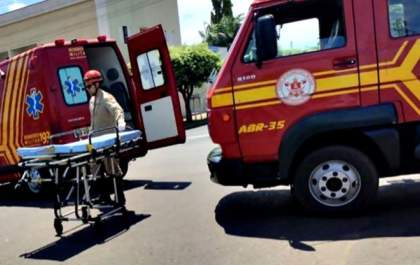 Motociclista fica ferido em batida frontal contra carro em Avenida de TL