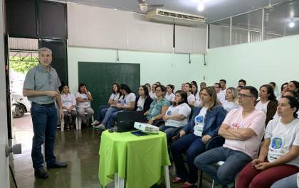 Colaboradores da Unimed Andradina participam de palestra sobre Câncer de Próstata