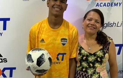 Amor de mãe: costureira cria vaquinha online para filho não entrar em depressão