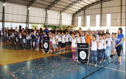 Cerimônia de abertura dá início a jogos estudantis em Andradina