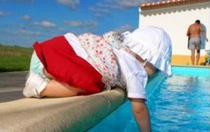 Mãe pula em piscina e salva bebê em Três Lagoas&nbsp;