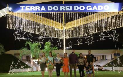 Governo de Andradina deixa trevo iluminado neste final de ano