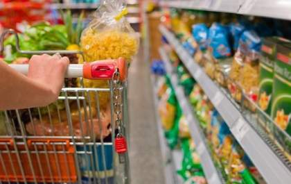 Festas de fim de ano fazem varejo alimentar ter a melhor geração de empregos em 10 anos