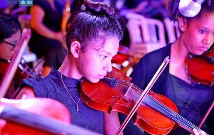 Chegada do Papai Noel terá serenata de Natal