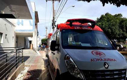 Homem fica ferido ao ser atingido por jovem motorista embriagada