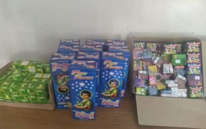 GOE apreende fogos de artifício vendidos em depósito de bebidas