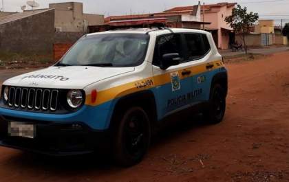 Homem é preso após agredir a mãe e a sobrinha no Jardim das Acácias
