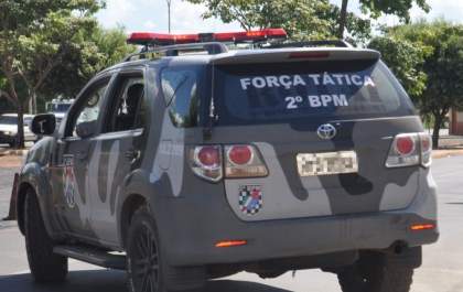 Assaltantes armados rendem ciclista em plena luz do dia em Três Lagoas