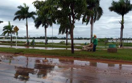 Alerta de tempestade continua até amanhã